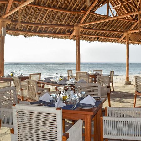 Diamonds Leisure Beach & Golf Resort Diani Beach Bagian luar foto