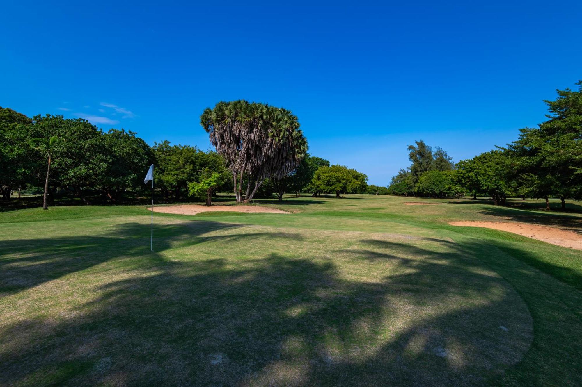 Diamonds Leisure Beach & Golf Resort Diani Beach Bagian luar foto Golf course at the resort