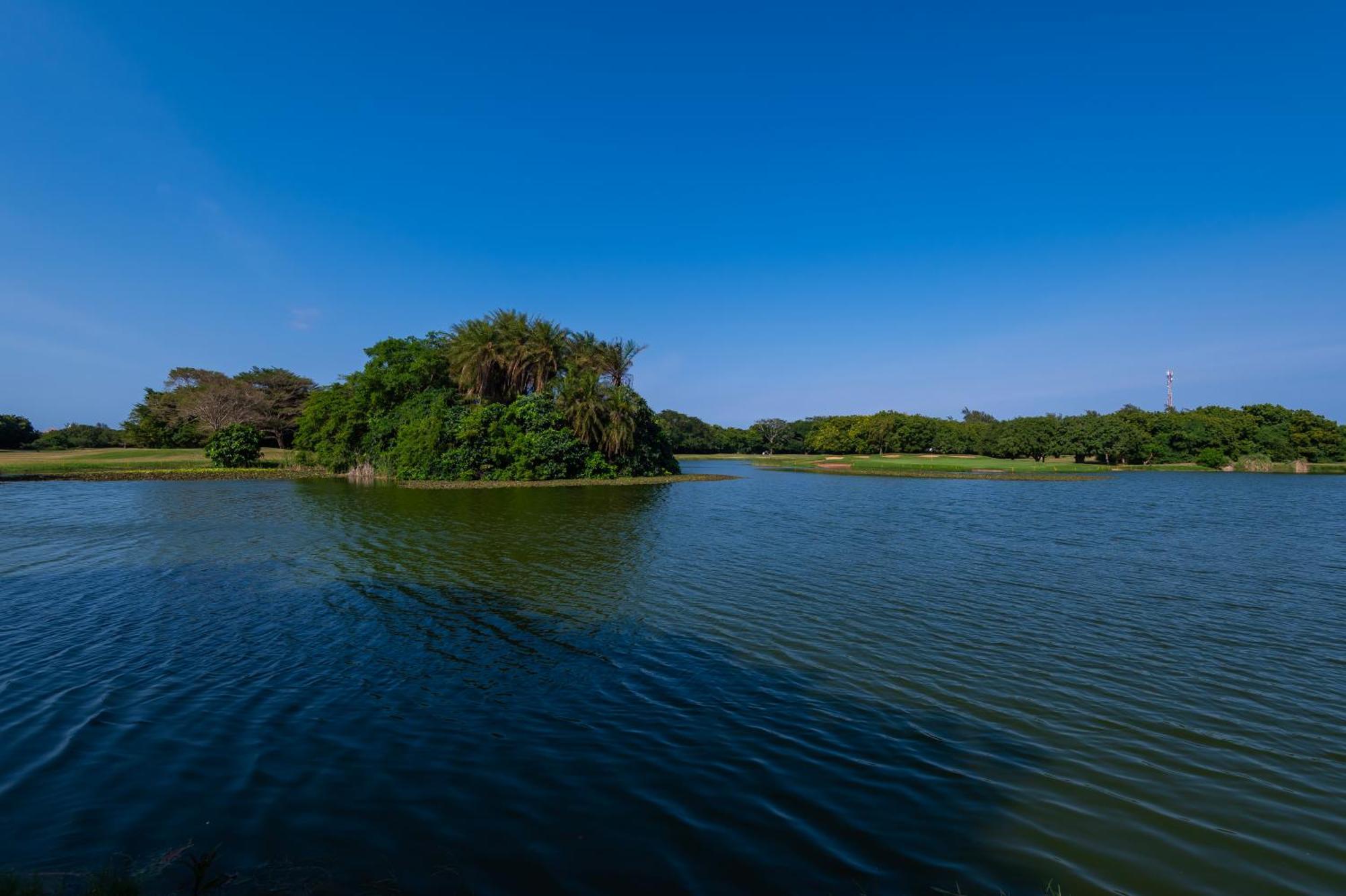 Diamonds Leisure Beach & Golf Resort Diani Beach Bagian luar foto View of the lagoon